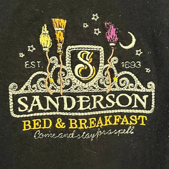 Gildan embroidered long sleeves Hocus Pocus themed  shirt size medium - Picture 4 of 7